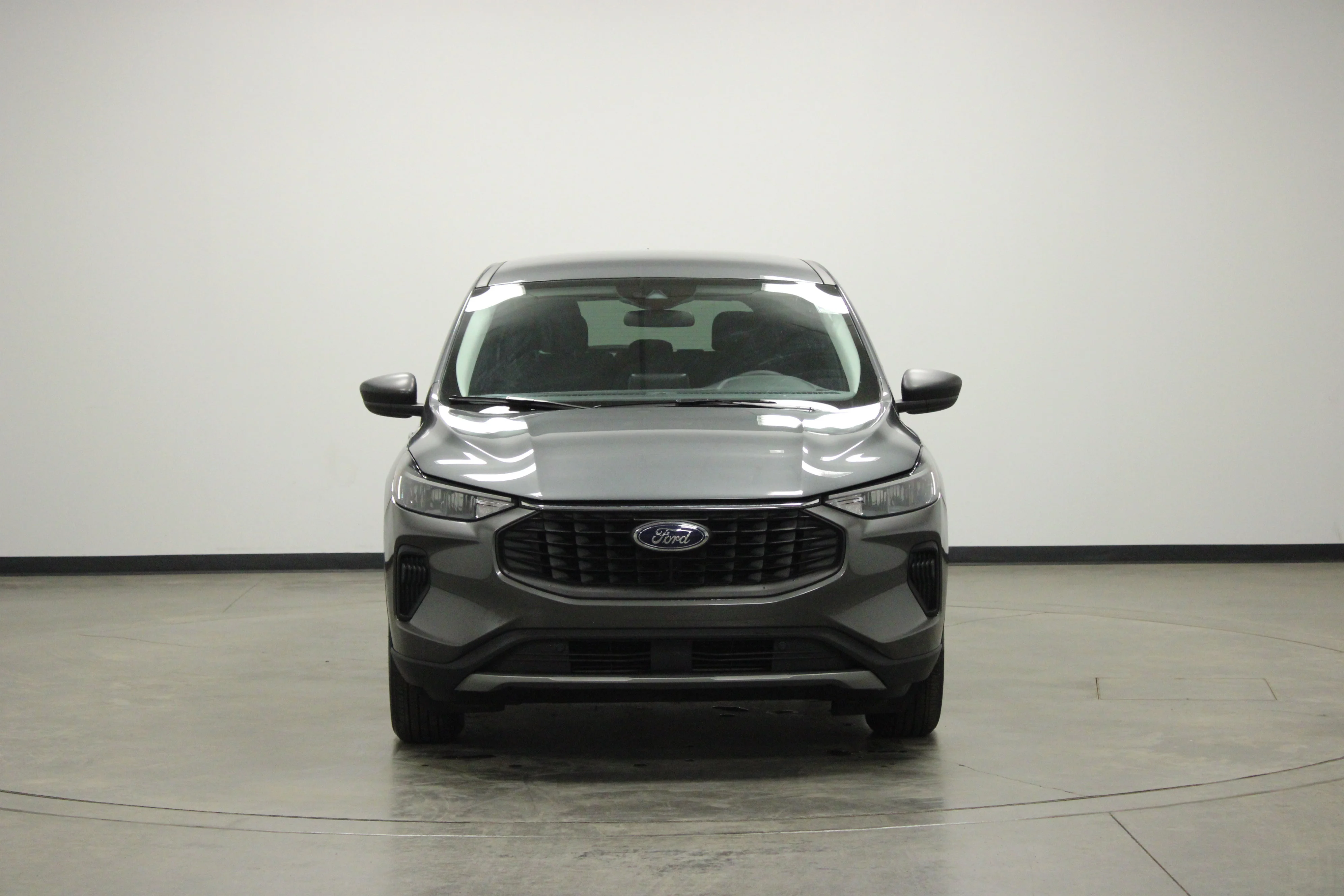 Used 2025 Gray Metallic Ford Active image 3