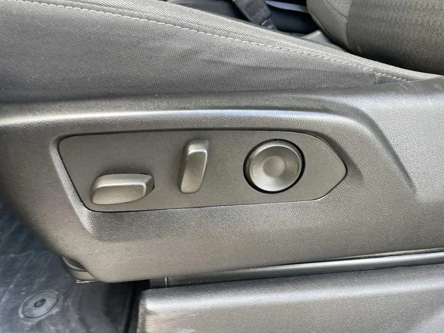 Used 2025 Gray Chevrolet Custom image 16