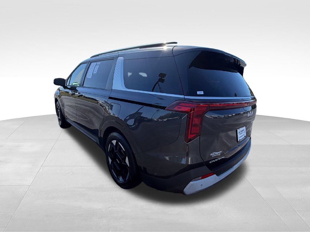 Used 2026 Gray Kia EX image 3