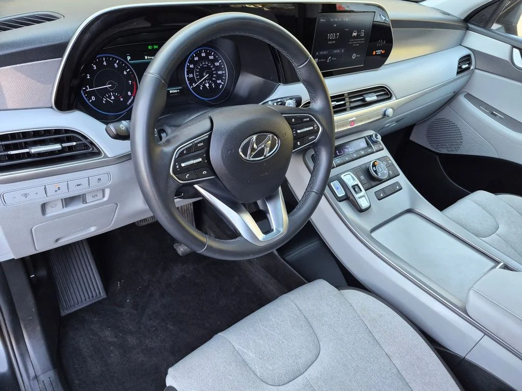 Used 2021 Black Hyundai SEL image 9