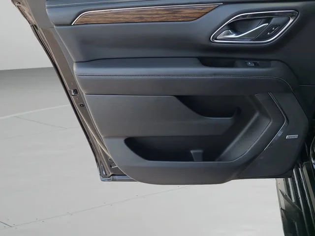 Used 2024 Black Chevrolet Premier image 19
