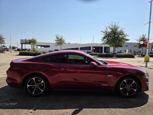 Used 2020 Rapid Red Metallic Tinted Clearcoat Ford GT image 5