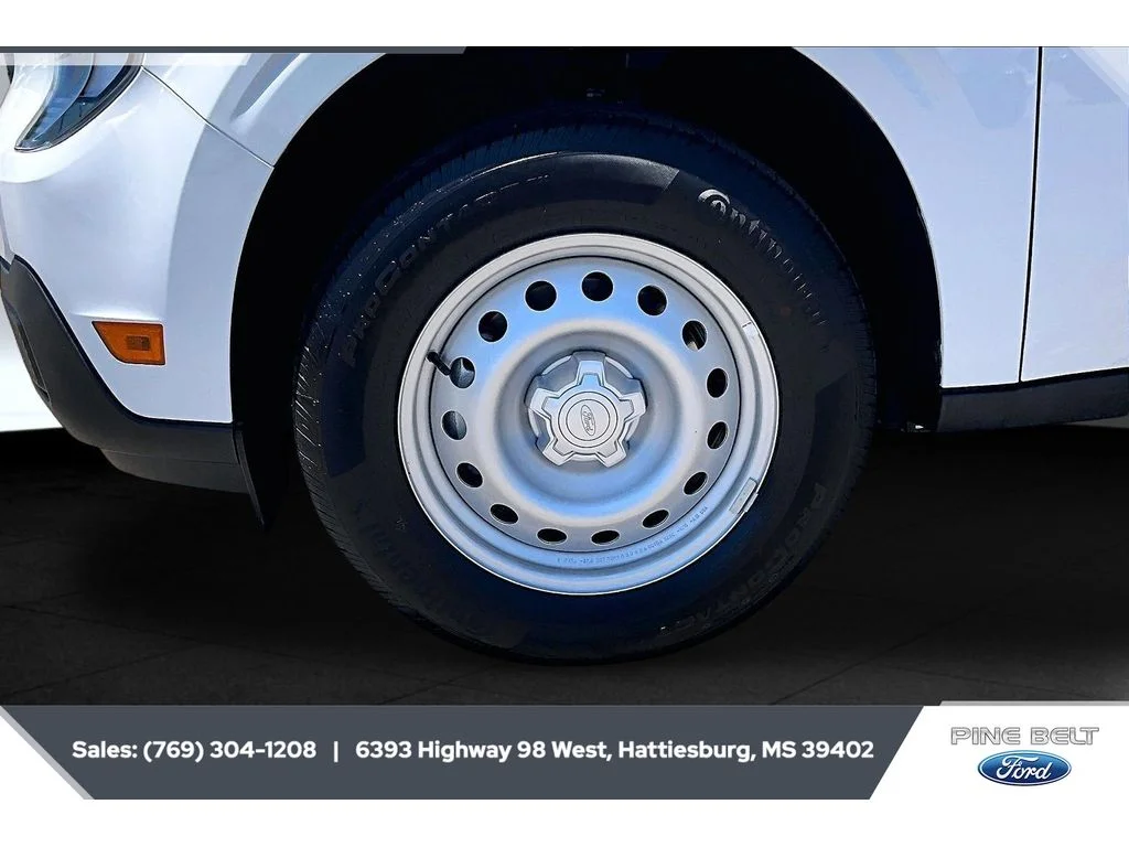 New 2026 Oxford White Ford XL image 7