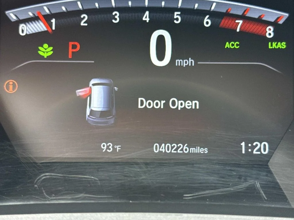 Used 2022 White Honda EX image 38