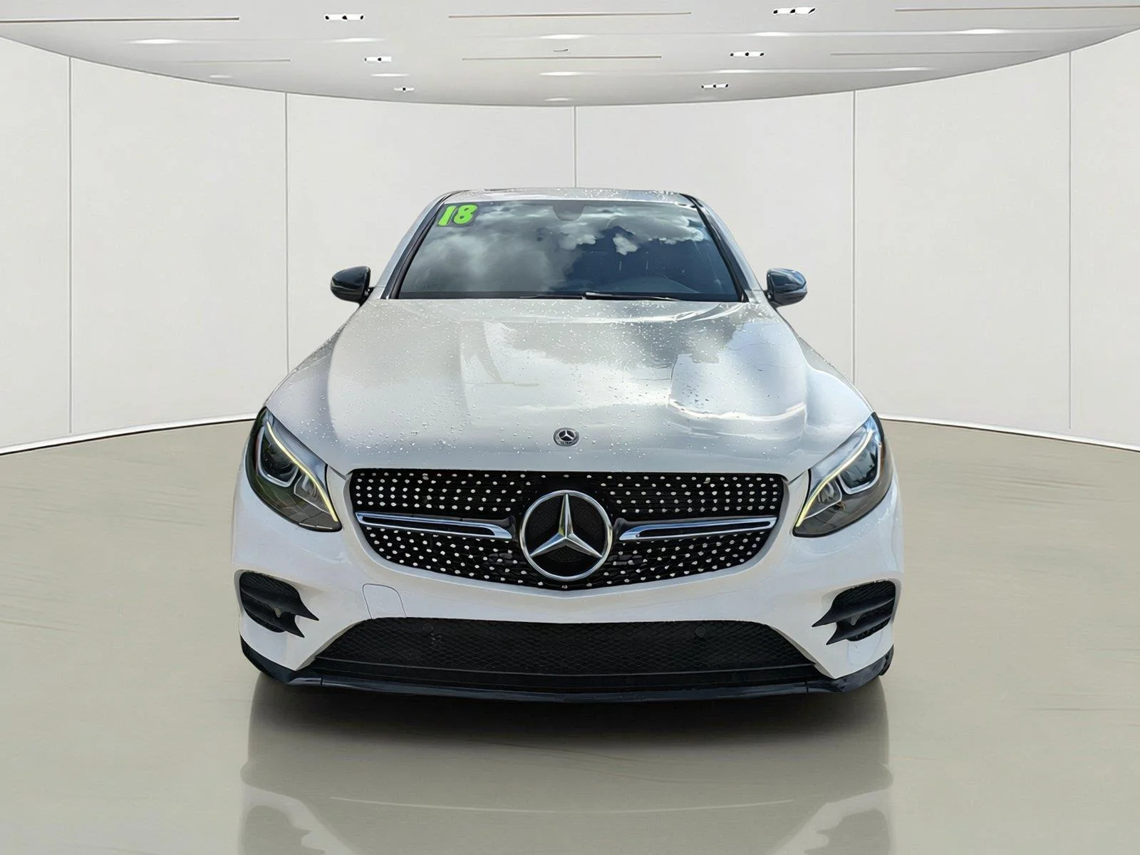 Used 2018 White Mercedes-Benz GLC 300 image 2