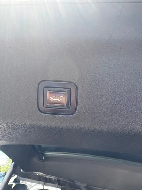 Used 2021 Gray GMC Denali image 34