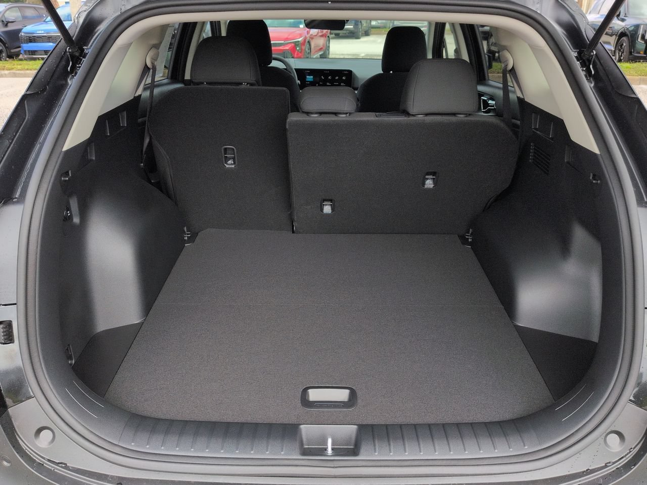 New 2027 Fusion Black Kia LX image 14