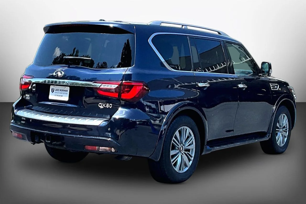 Used 2024 Blue INFINITI LUXE image 8