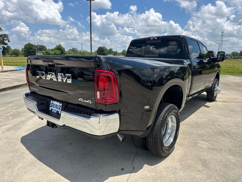 New 2026 Diamond Black Crystal Pearl-Coat Exterior Paint RAM Laramie image 22