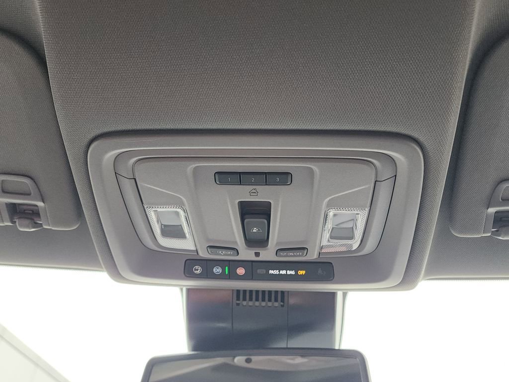 2026 GMC Sierra 1500 SLT - Photo 35
