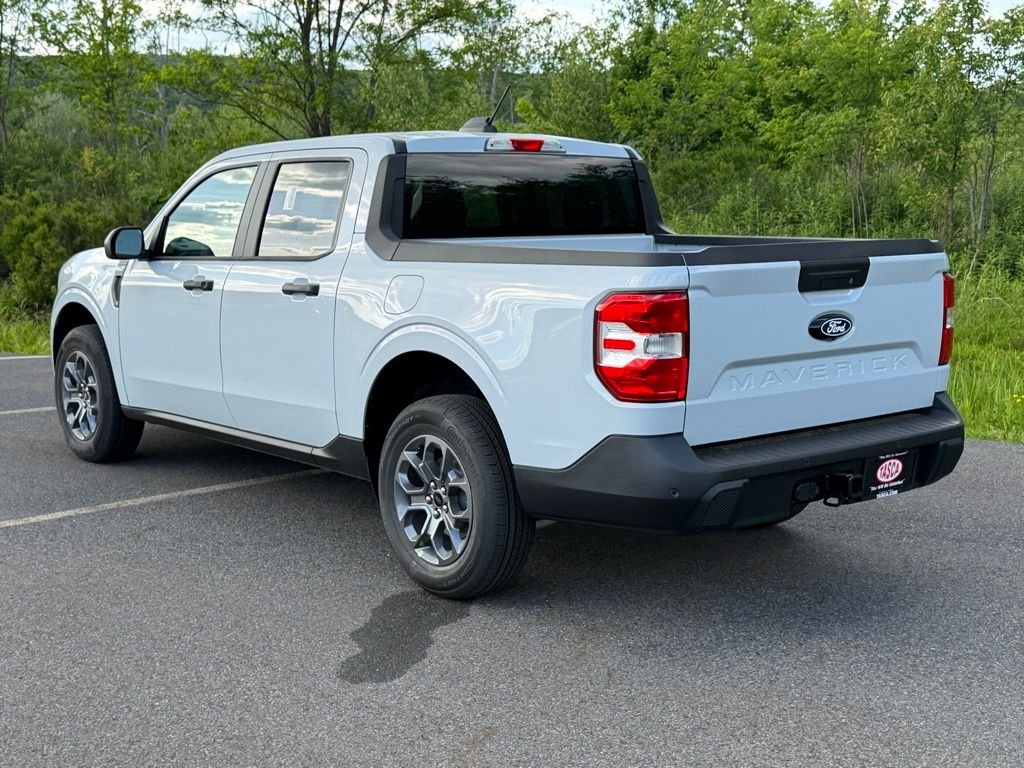 New 2026 Space White Metallic Ford XLT image 30