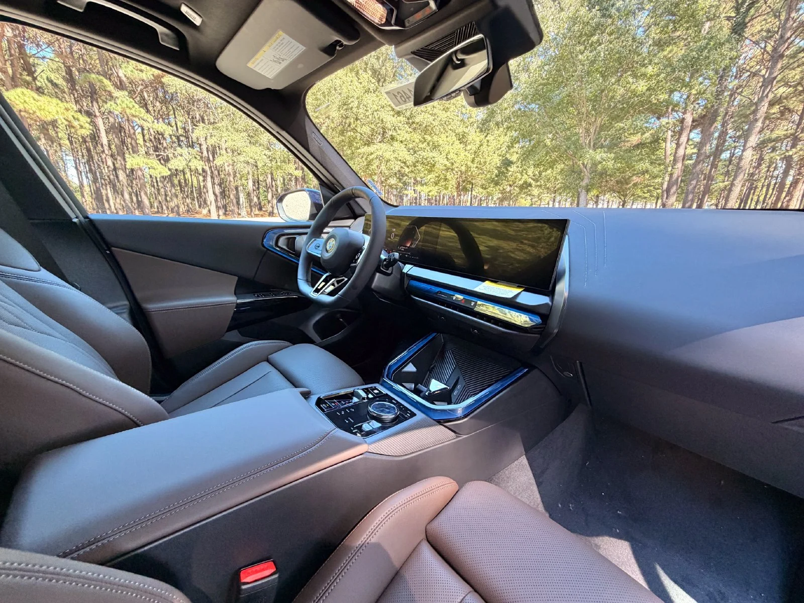 New 2026 Tanzanite Blue II Metallic BMW 30 xDrive image 18