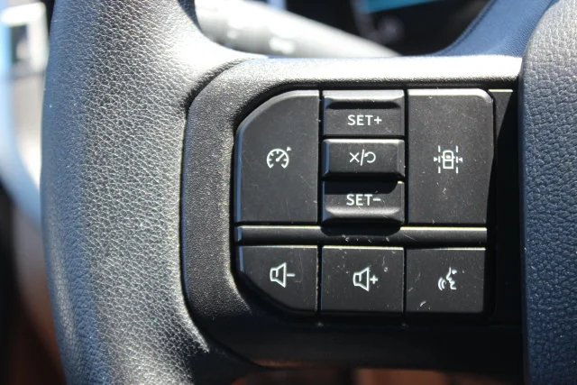 Used 2021 Silver Ford XLT image 13