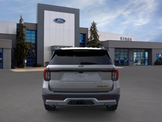 New 2026 Carbonized Gray Metallic Ford Tremor® image 5