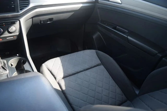 Used 2018 Black Volkswagen Launch Edition image 14