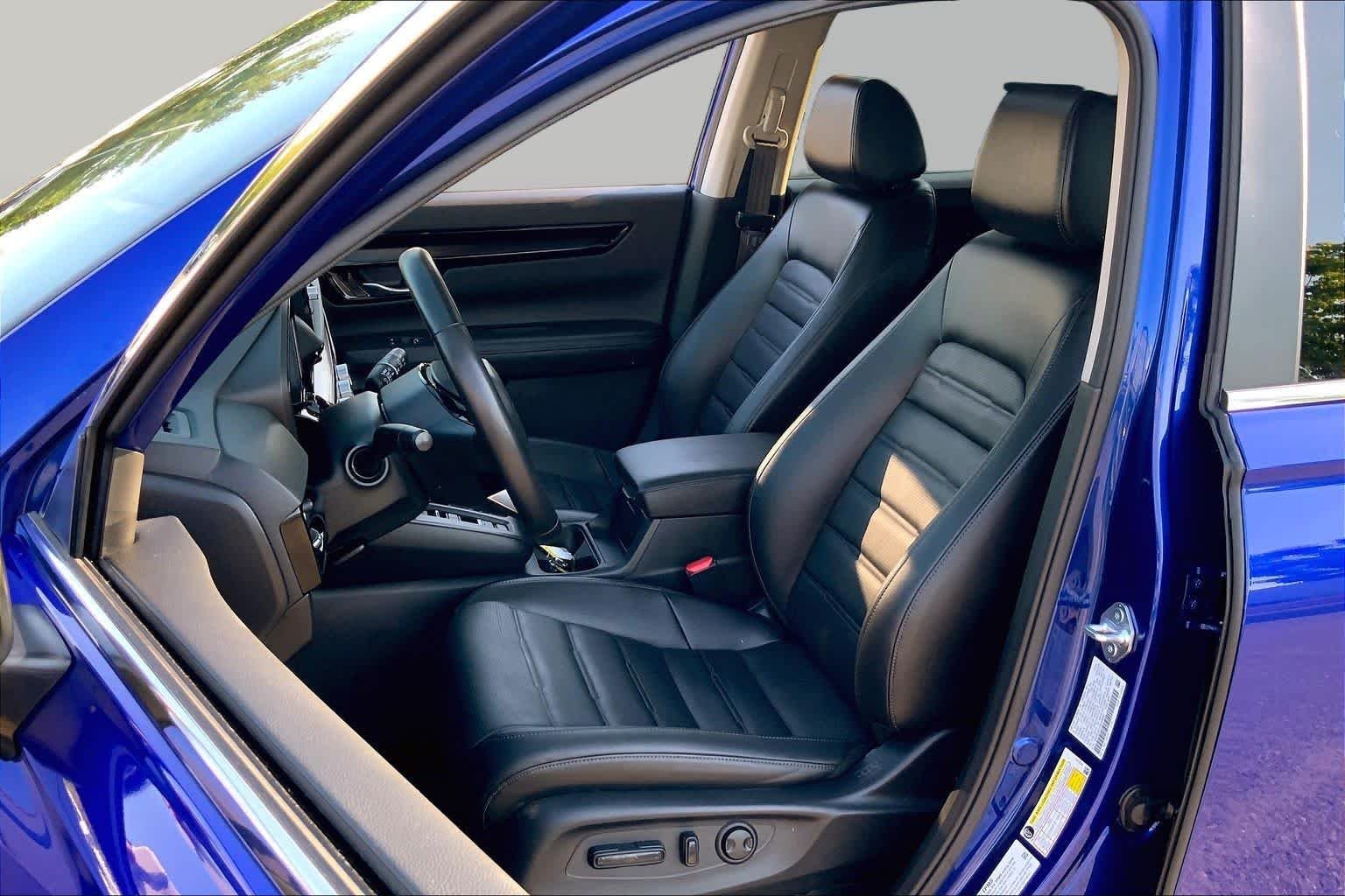 Used 2025 Still Night Pearl Honda EX-L image 8