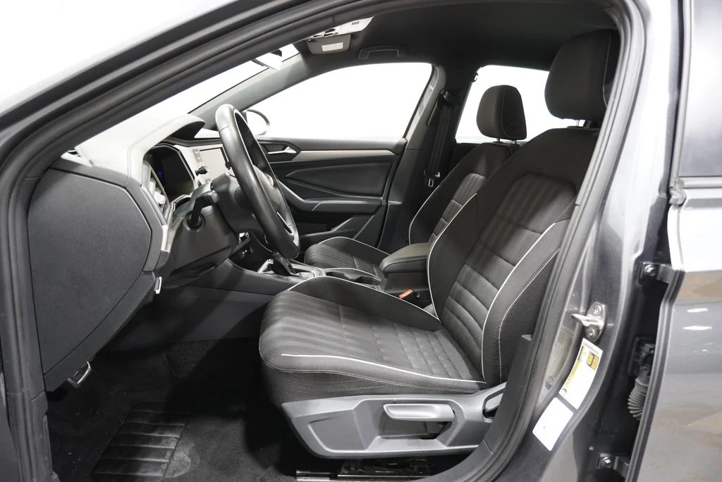 Certified 2024 Volkswagen Jetta Sport with VIN 3VWBM7BU8RM041425 for sale in Evanston, IL