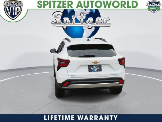 New 2026 Summit White Chevrolet LT image 7