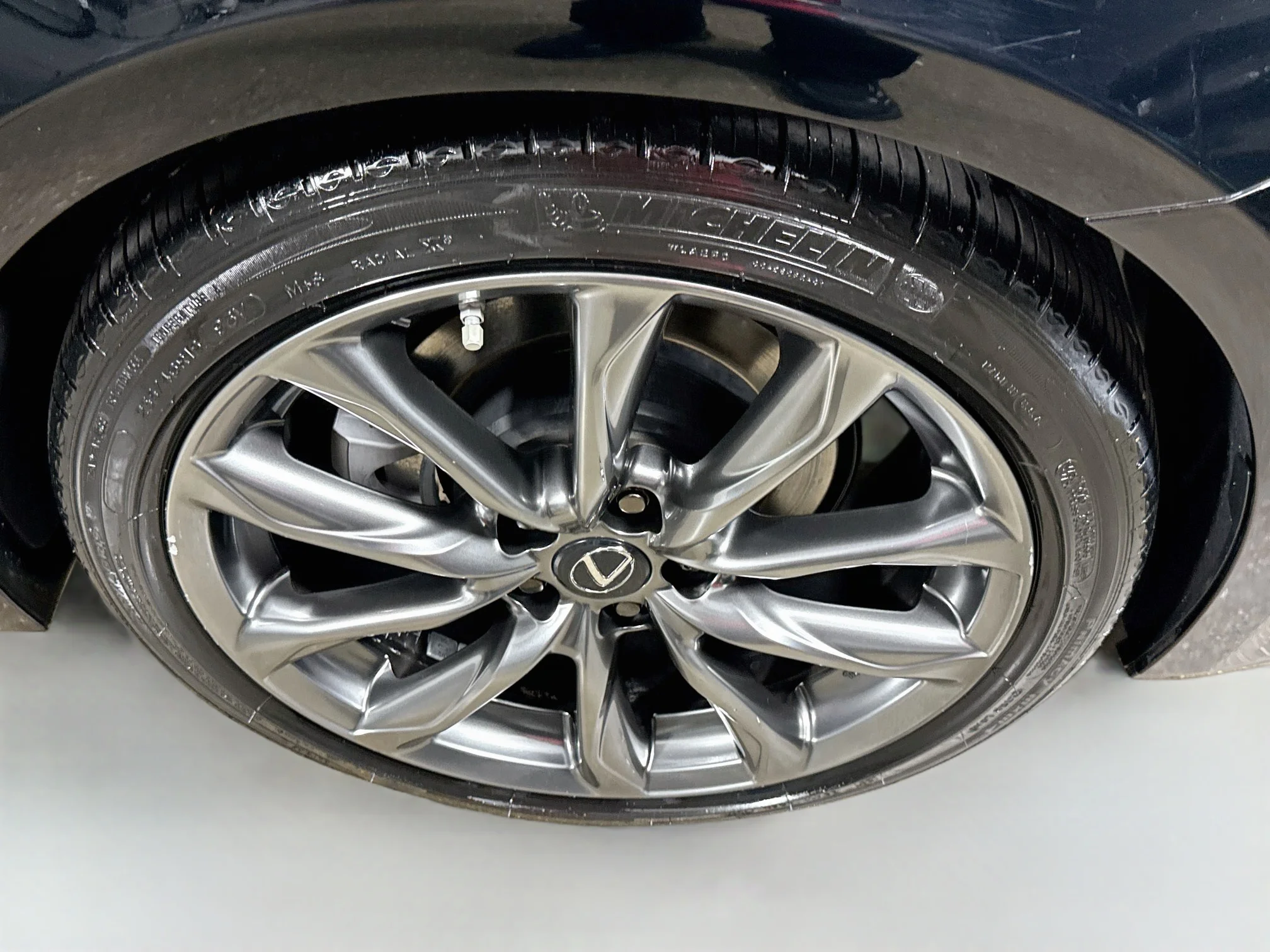 Used 2020  Lexus F Sport image 30