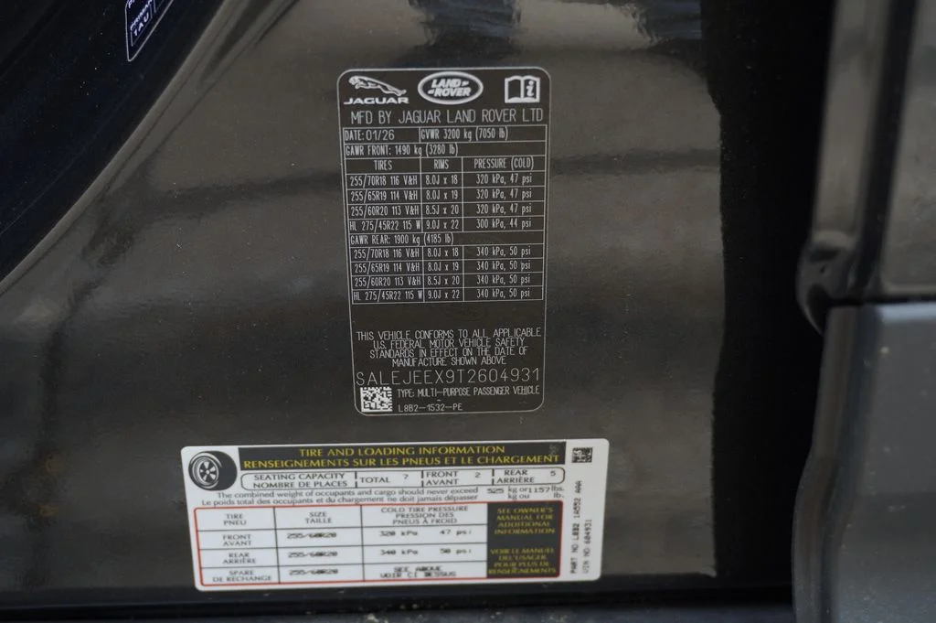 Used 2026 Gray Land Rover S image 29