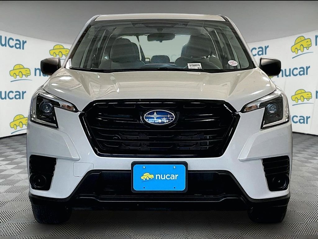 Used 2023 White Subaru Base image 2