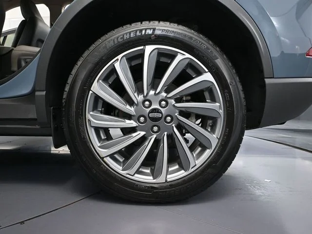 Used 2023 Blue Lincoln Reserve image 13