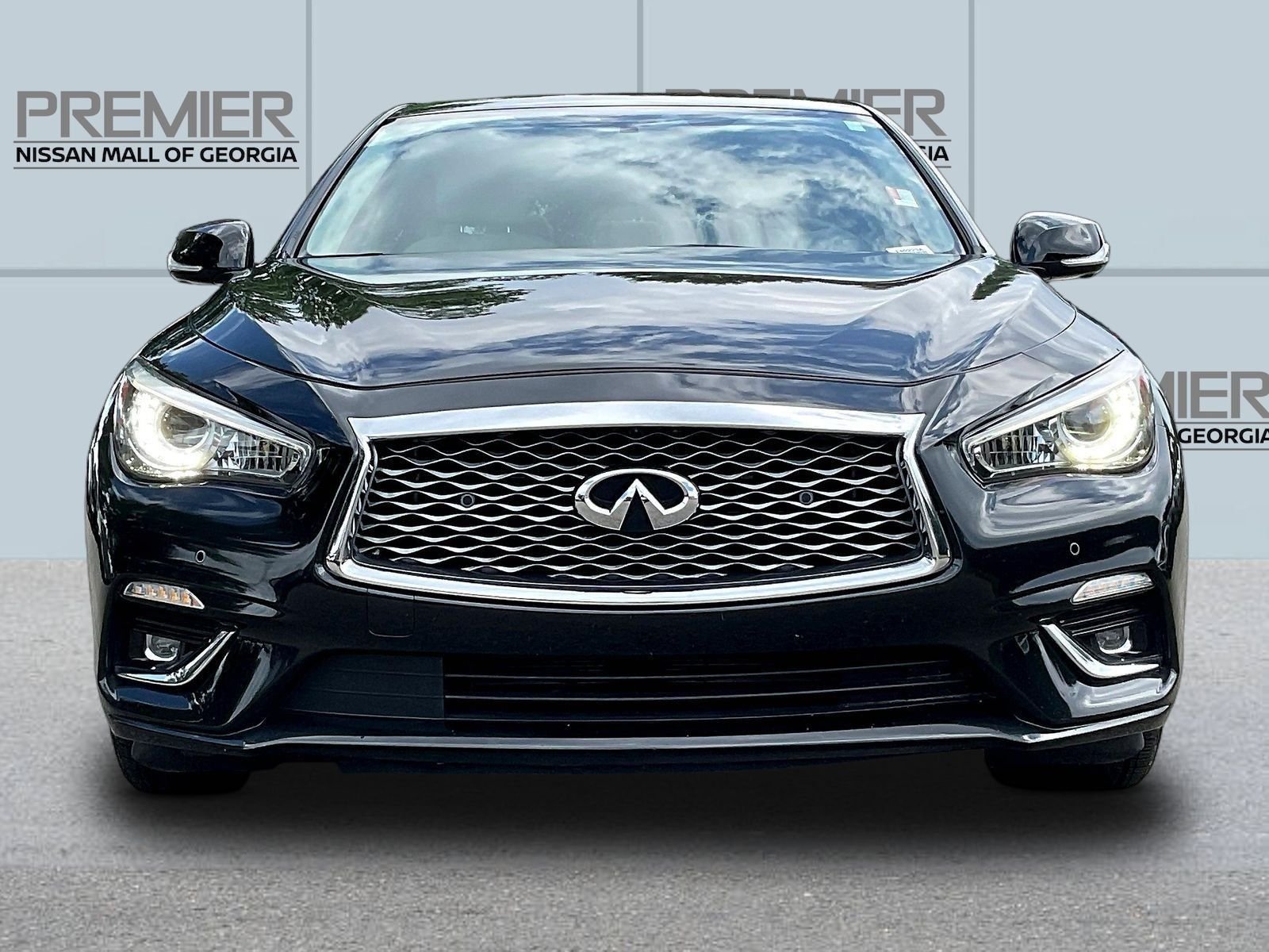 Used 2021 Black INFINITI 3.0t LUXE image 2
