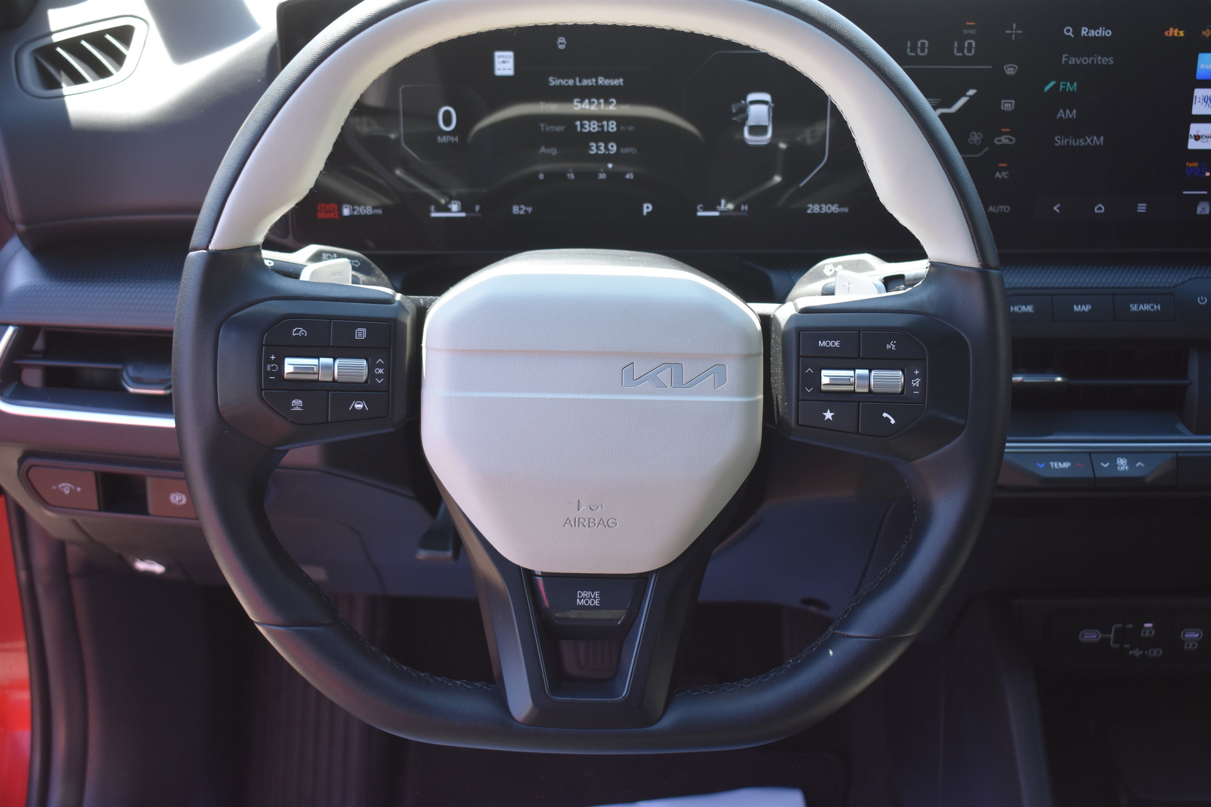 Used 2025 Currant Red Kia GT-Line image 19