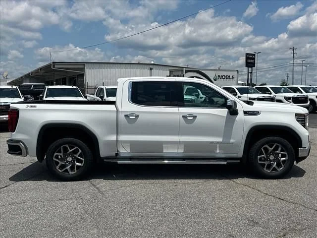 2026 GMC Sierra 1500 SLT - Photo 14