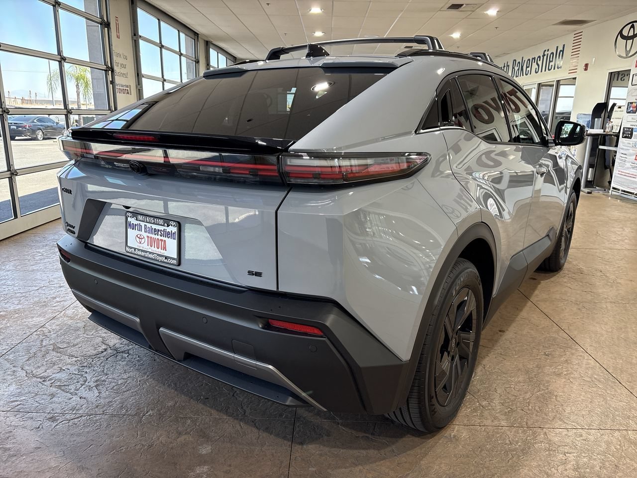 2026 Toyota C-HR SE - Photo 2