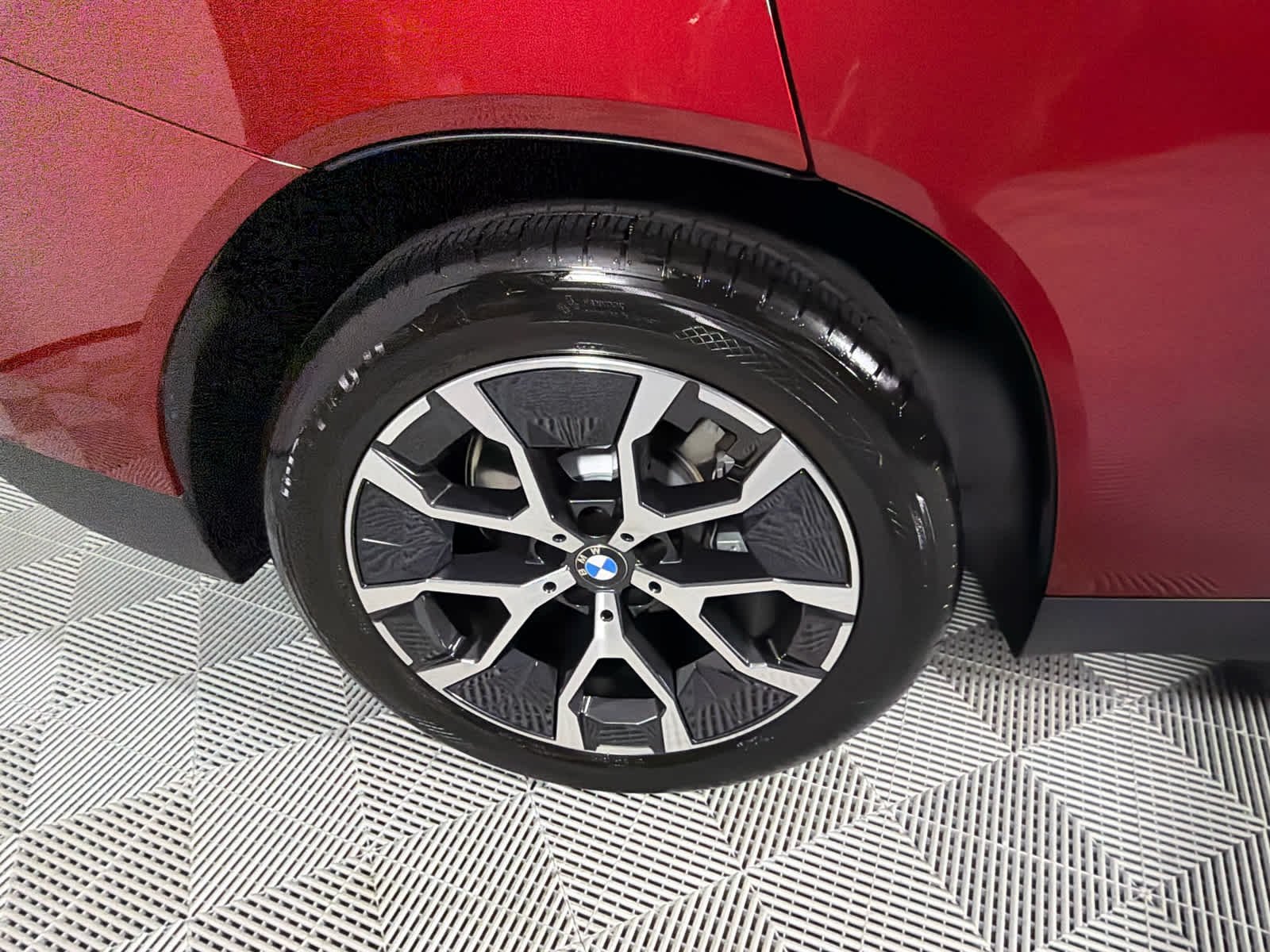Used 2026 Vegas Red Metallic BMW 30 xDrive image 9