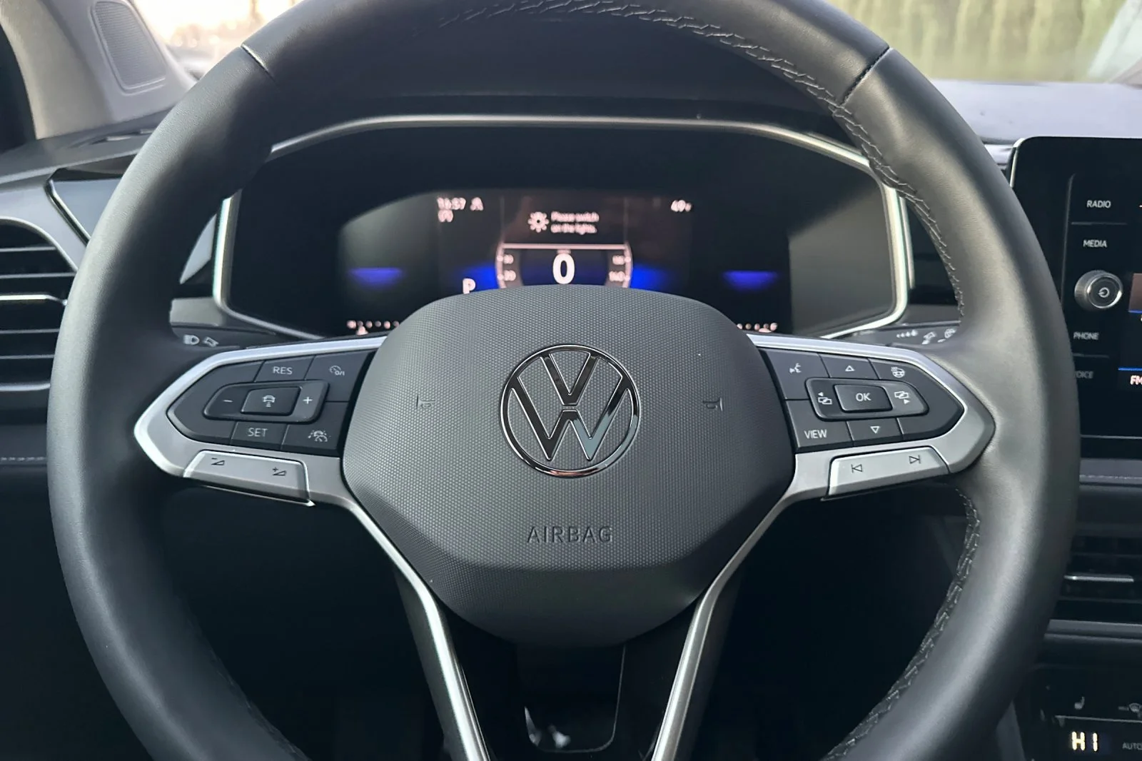 2026 Volkswagen Taos SE Black - Photo 23