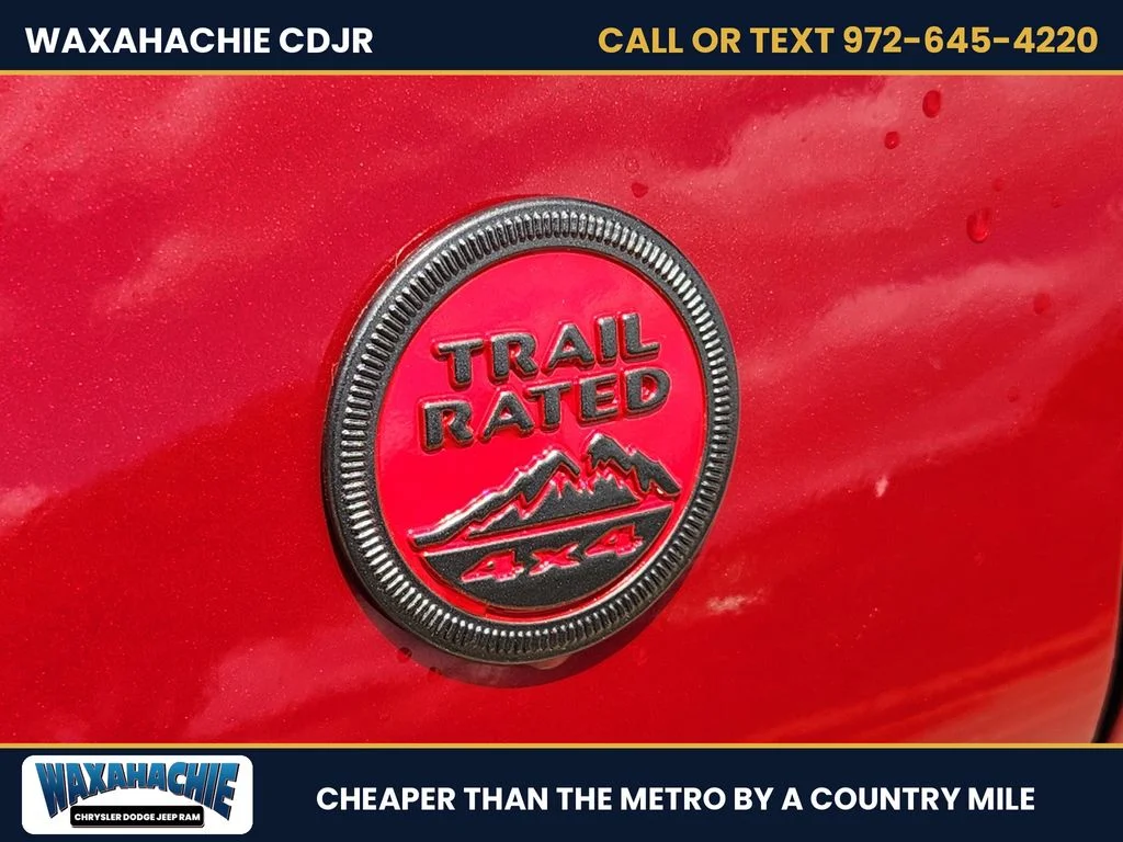 New 2026 Red Hot Pearl-Coat Exterior Paint Jeep Trailhawk image 10