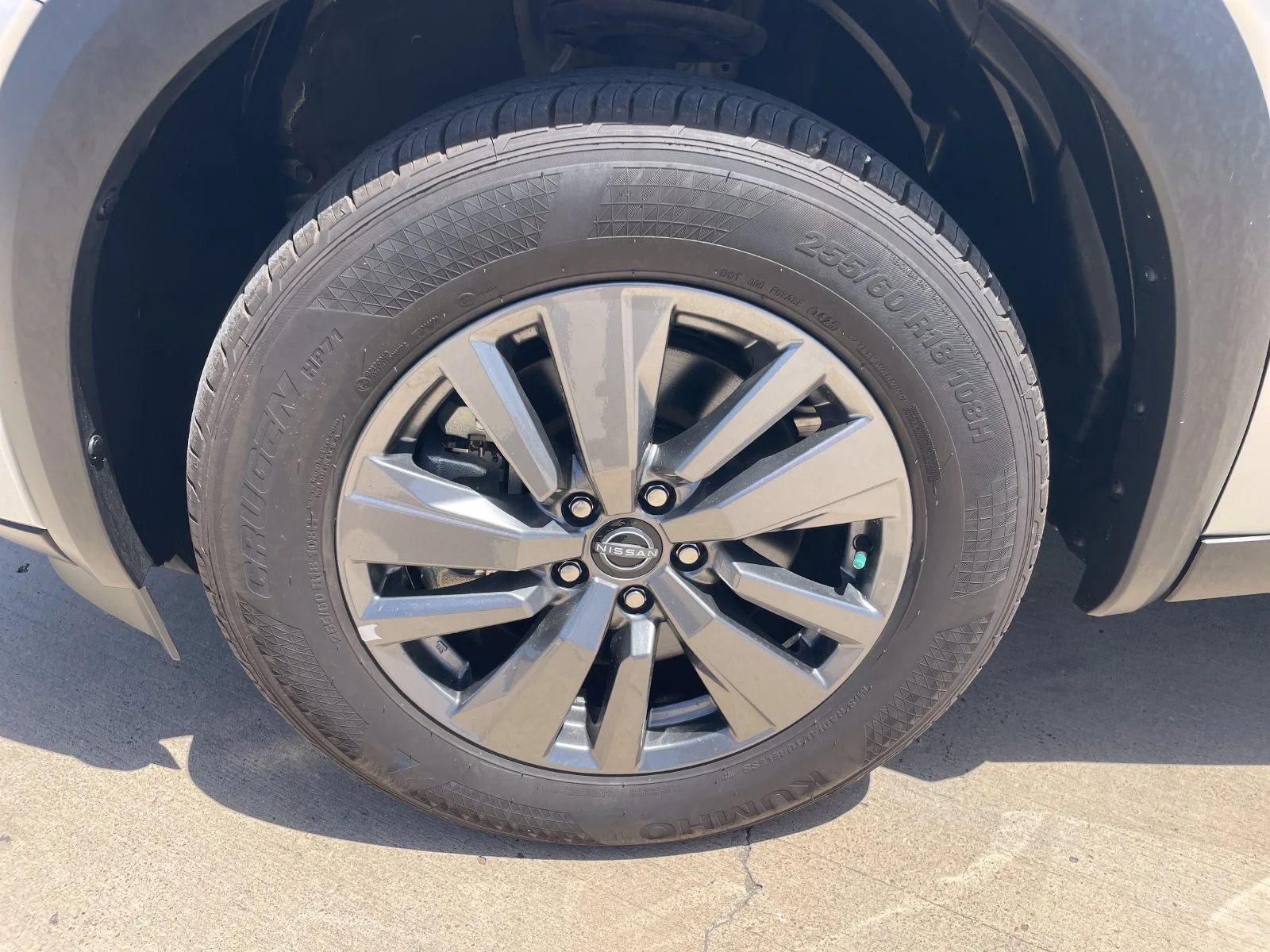 Used 2025 Silver Nissan SV image 27