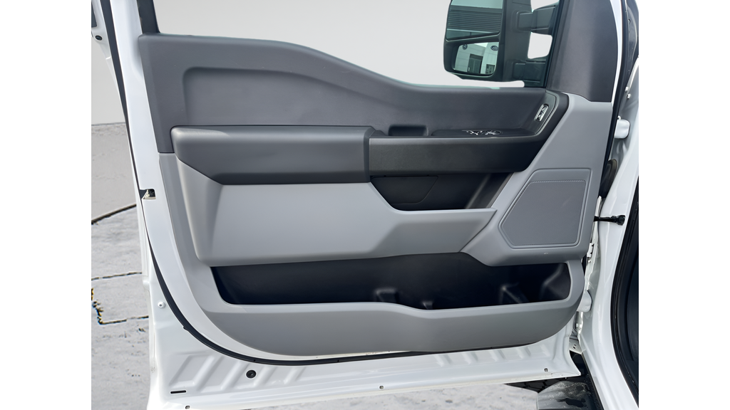Used 2023 White Ford XL image 10