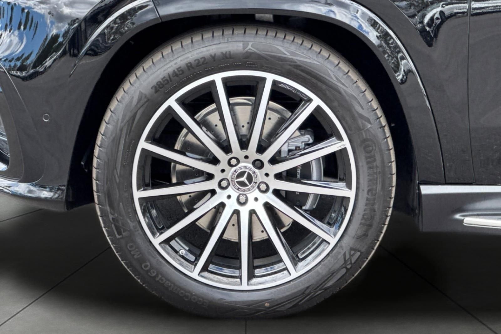 New 2026 Black Mercedes-Benz GLS 450 image 3