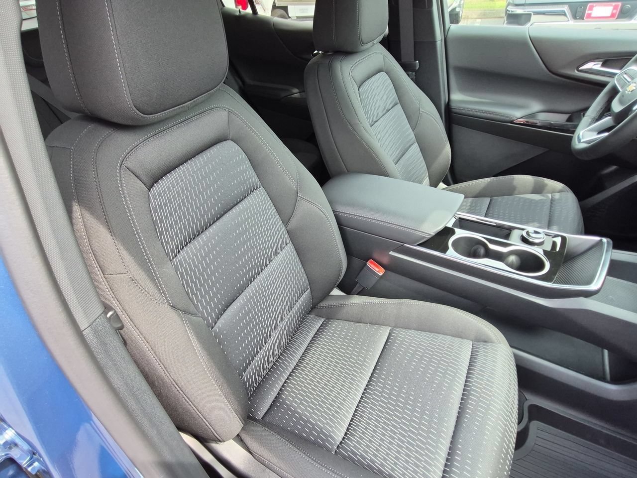 New 2027 Lakeshore Blue Metallic Chevrolet LT image 27