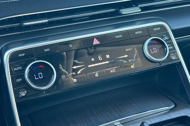 2024 GENESIS GV80 Standard - Photo 24