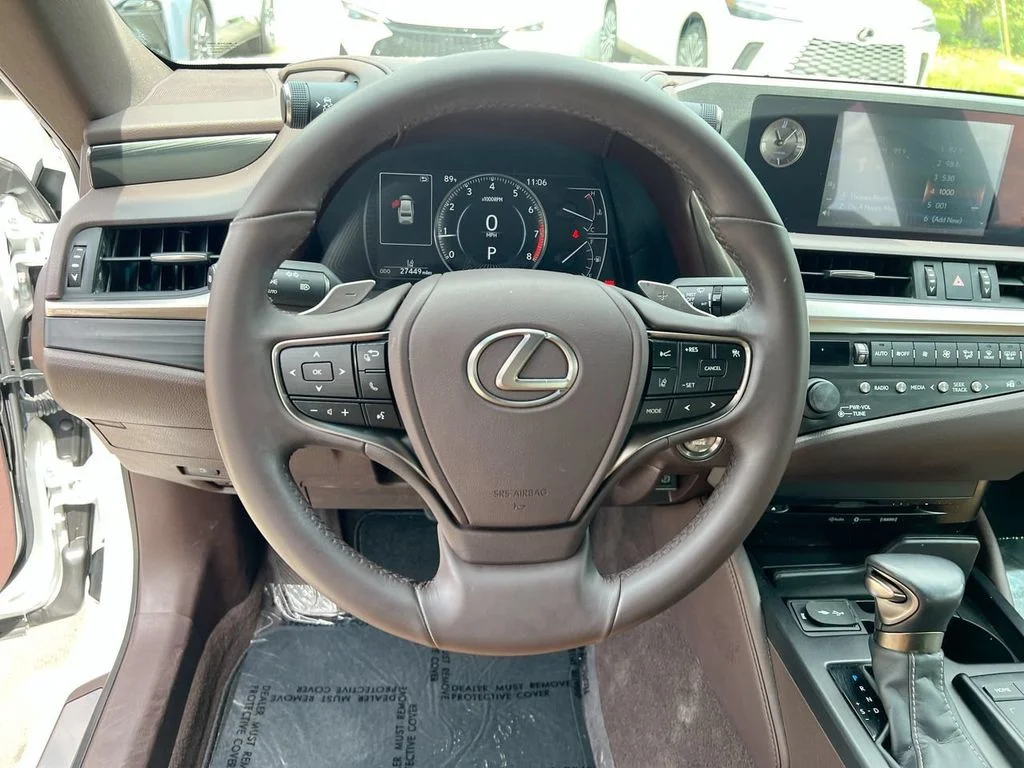 Used 2019 White Pearl Lexus 350 image 13