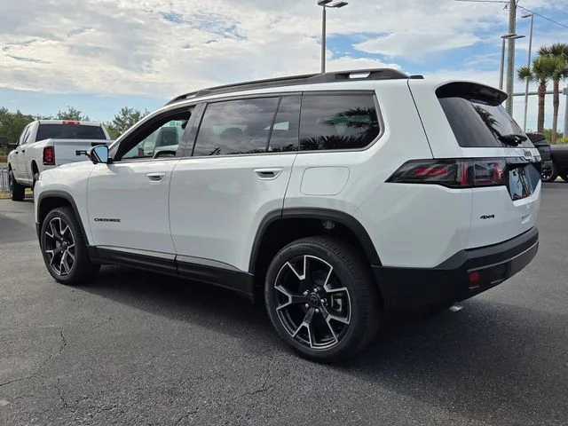 New 2026 Bright White Clear-Coat Exterior Paint Jeep Overland image 5