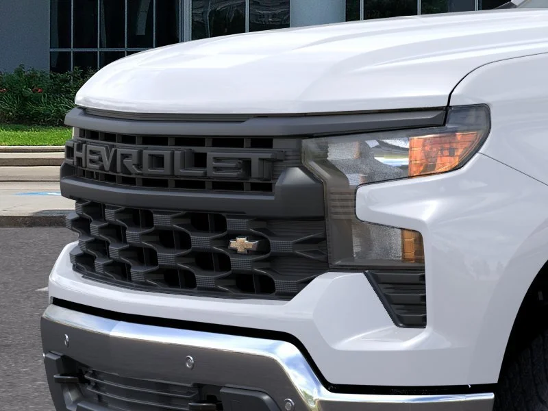 New 2026 Summit White Chevrolet WT image 13