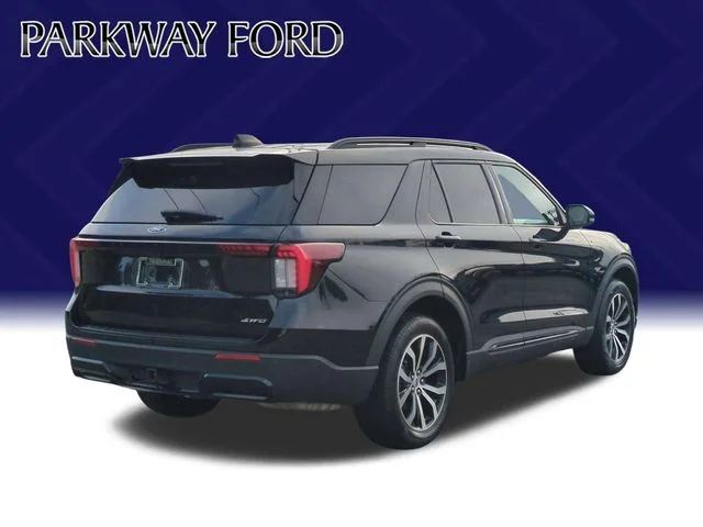 Used 2025 Black Ford ST-Line image 5