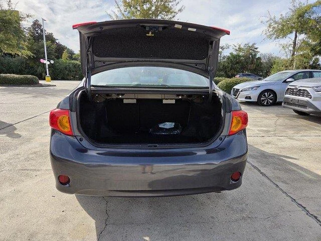 Used 2010 Magnetic Gray Metallic Toyota LE image 22
