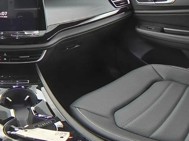 New 2026 White Volkswagen SEL R-Line Black image 38