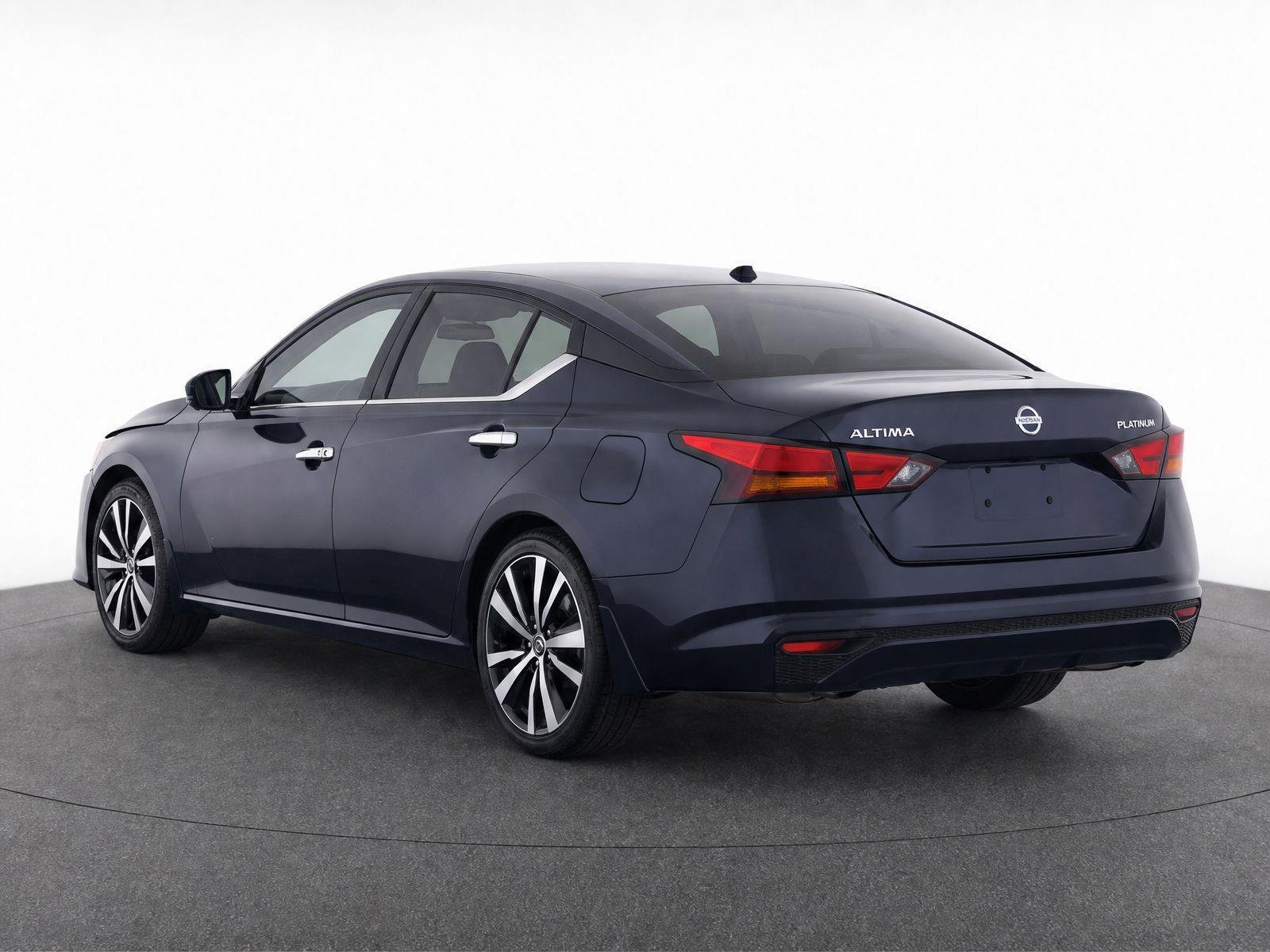 Used 2019 Storm Blue Metallic Nissan 2.5 Platinum image 11