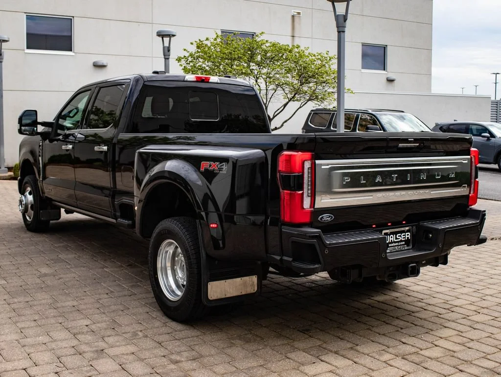 Used 2023 Agate Black Metallic Ford Platinum image 6
