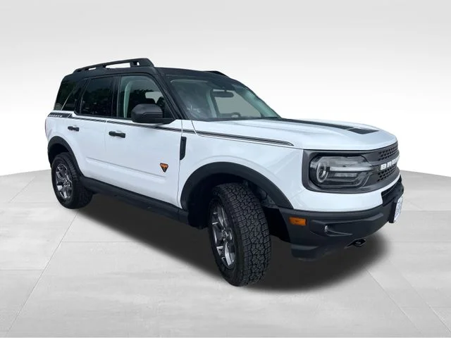 Used 2024 White Ford Badlands image 8
