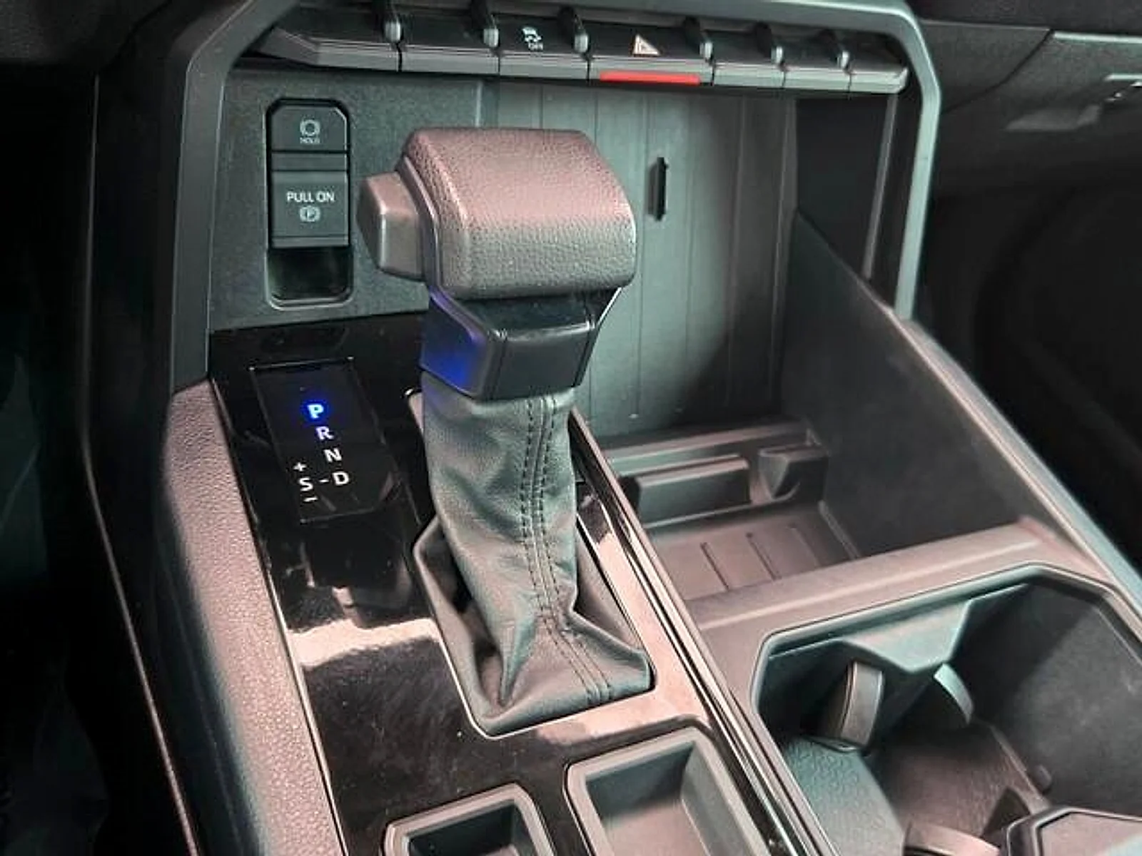 Used 2023  Toyota SR image 20