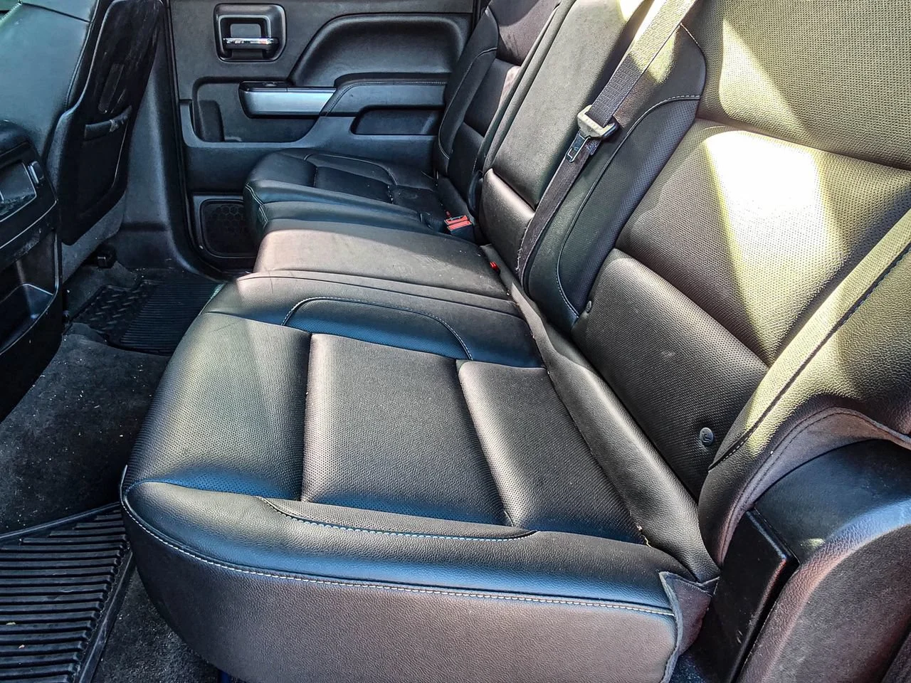 Used 2015 Black Chevrolet LTZ image 13