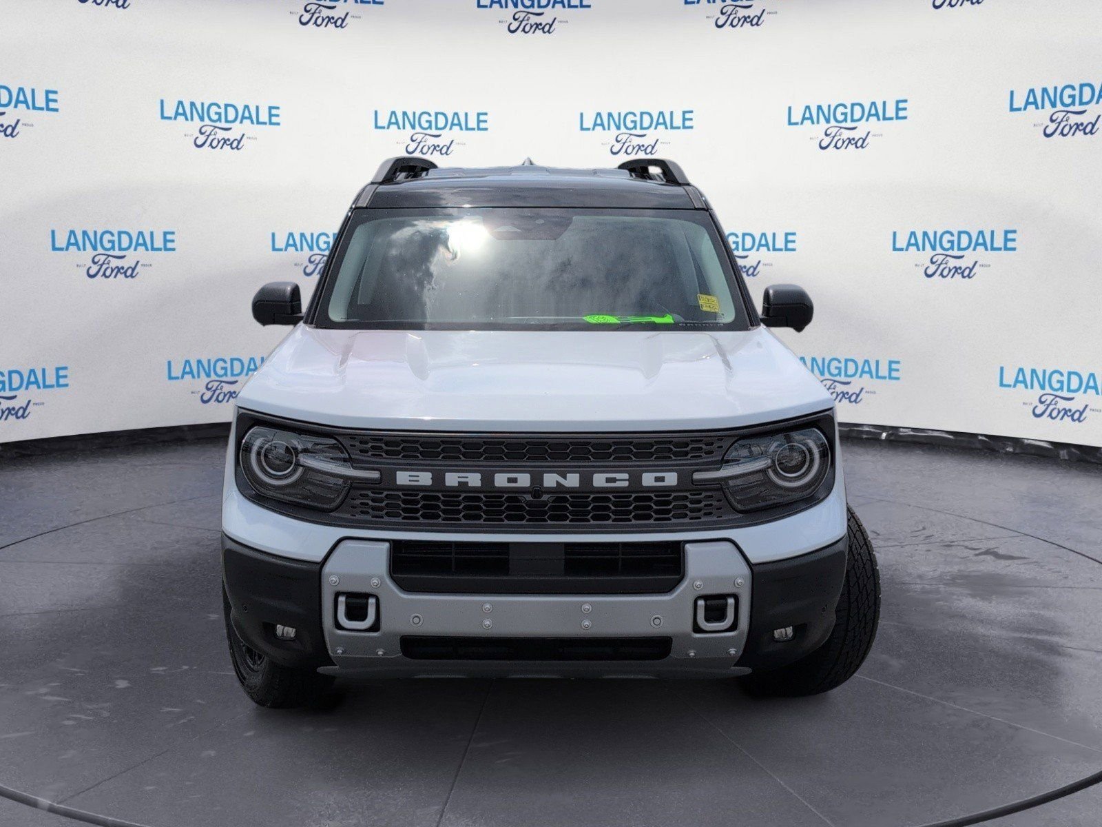New 2026 Oxford White Ford Badlands image 12